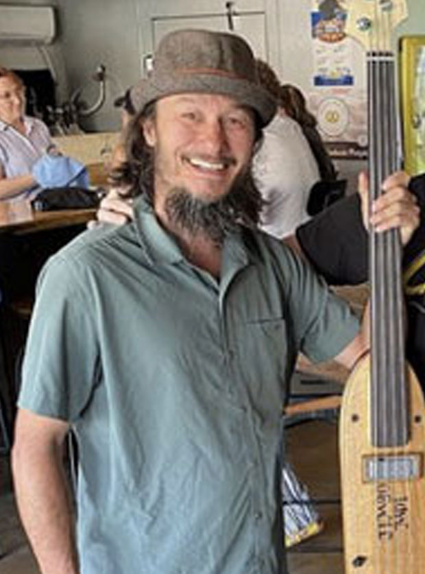 Davey Buytas - bass